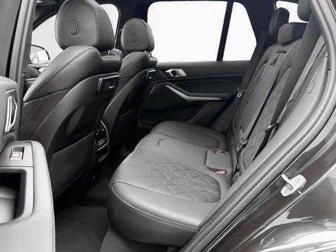 Used 2023 BMW X5 xDrive40i image 13