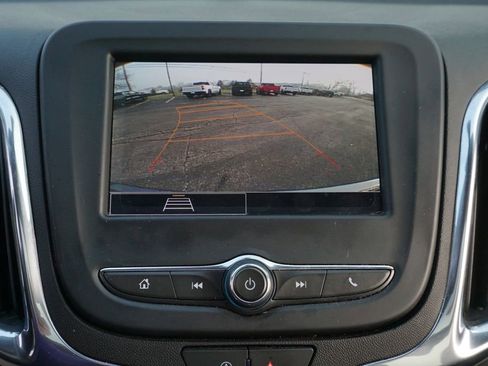 Used 2024 Chevrolet Equinox LT FWD image 18
