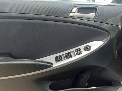 Used 2015 Hyundai Accent GS FWD image 14