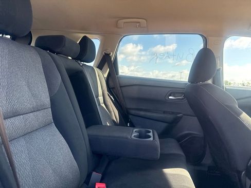 Certified 2025 Nissan Rogue SV AWD/4WD image 28