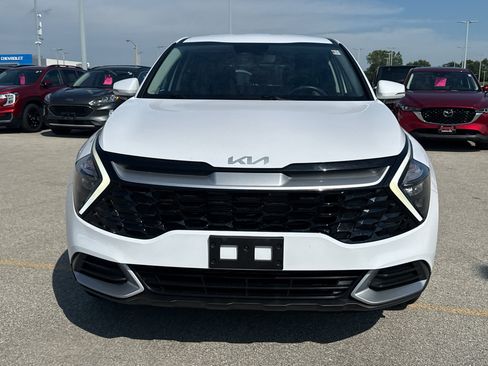 Used 2023 Kia Sportage EX FWD image 3