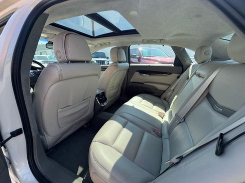 Used 2013 Cadillac XTS Platinum FWD image 16