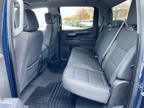 Used 2023 Chevrolet Silverado 1500 LT AWD/4WD image 26