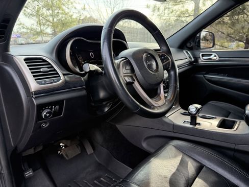 Used 2014 Jeep Grand Cherokee Limited image 21