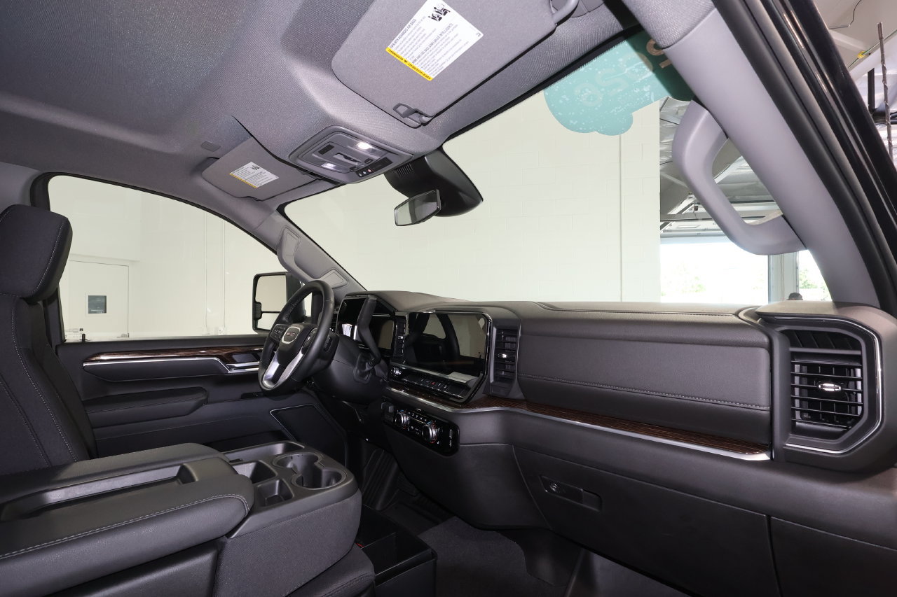 Used 2026 GMC Sierra 2500 SLE w/ SLE Value Package; AWD/4WD image 26