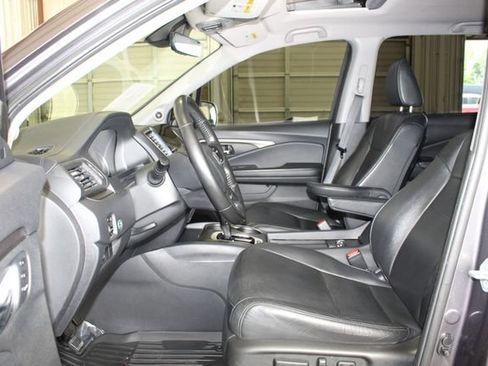 Used 2019 Honda Pilot EX-L image 10
