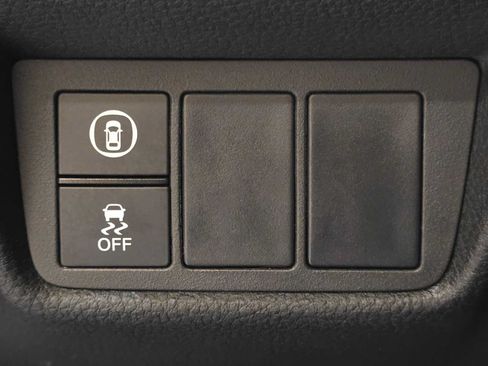 Used 2018 Honda Accord EX-L image 18