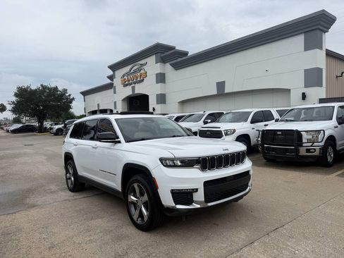 Used 2021 Jeep Grand Cherokee L Limited RWD image 49