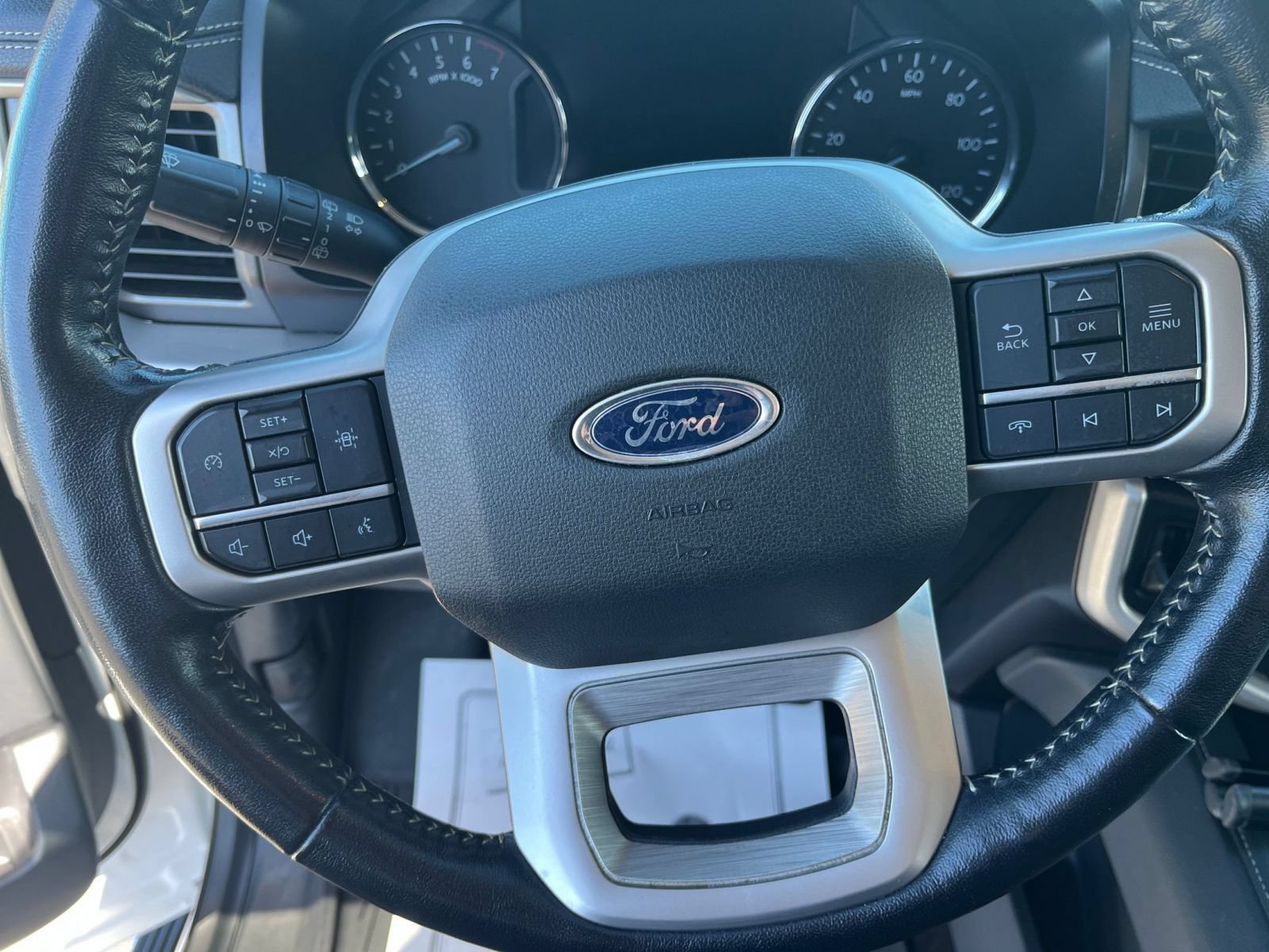 Used 2023 Ford Expedition XLT RWD image 29