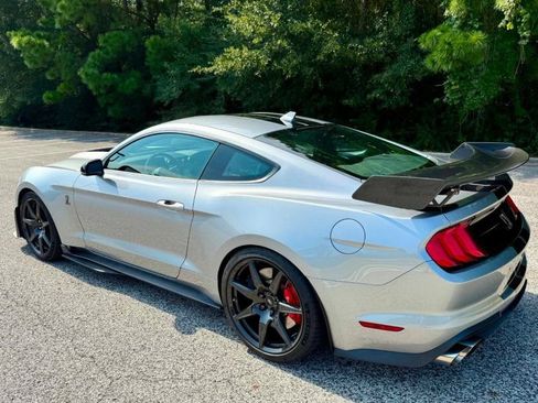 Used 2020 Ford Mustang Shelby GT500 w/ Carbon Fiber Track Pack RWD image 22