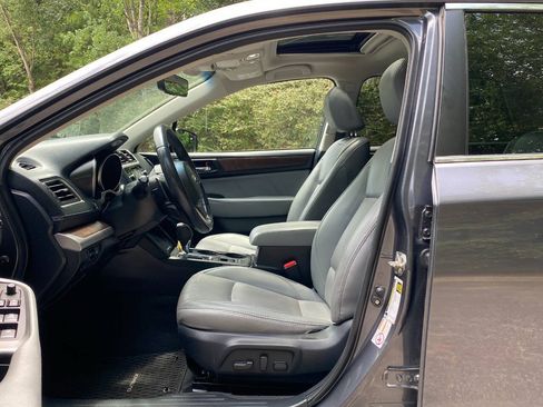 Used 2019 Subaru Outback 2.5i Limited AWD/4WD image 14