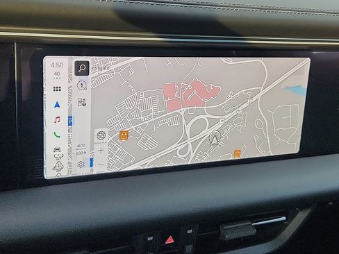 New 2026 Porsche Macan 4 Electric image 16