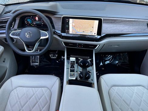 New 2026 Volkswagen Atlas SEL Premium R-Line image 12