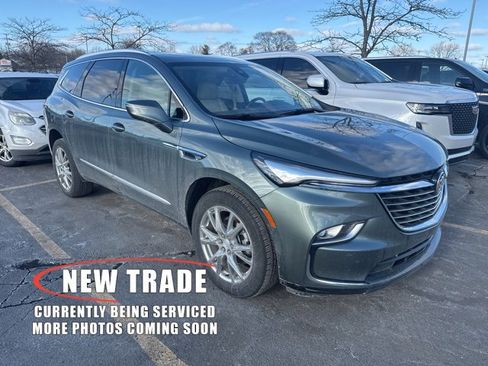 Certified 2022 Buick Enclave Essence w/ Experience Buick Package image 1