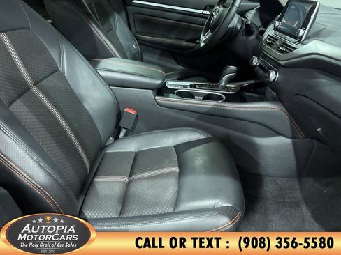 Used 2023 Nissan Altima 2.5 SR AWD/4WD image 11
