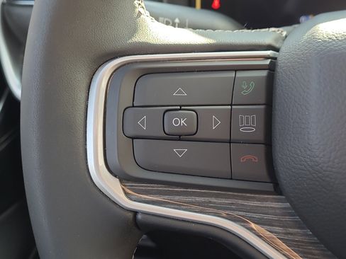 Used 2022 Jeep Wagoneer Series II w/ Rear Seat Video Group 1 image 21