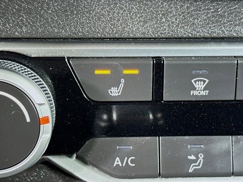 Used 2024 Nissan Altima 2.5 SR w/ SR Premium Package image 17