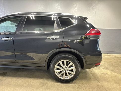 Used 2018 Nissan Rogue SV AWD/4WD image 6