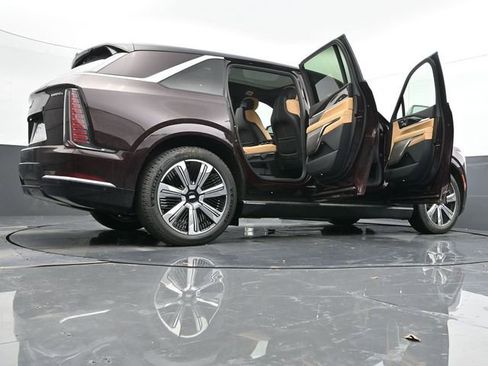 New 2025 Cadillac Escalade IQ Luxury 2 image 74