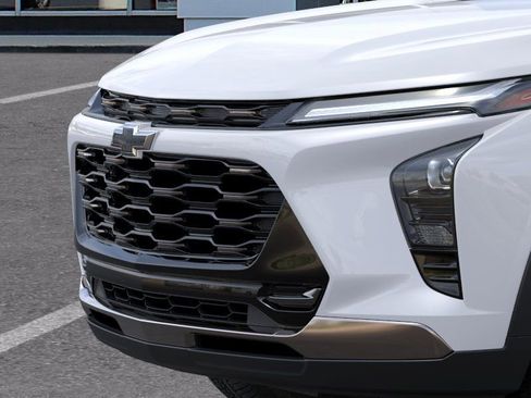 New 2026 Chevrolet Trax ACTIV w/ Sunroof Package FWD image 13