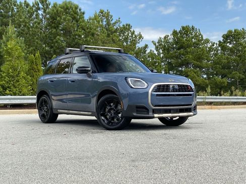 Used 2026 MINI Cooper Countryman S w/ Comfort Package Max AWD/4WD image 2