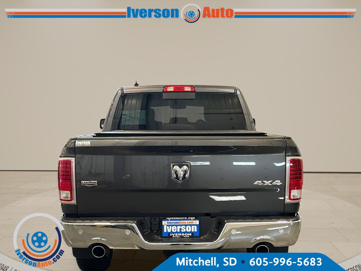 Used 2017 RAM 1500 Laramie w/ Convenience Group AWD/4WD image 6