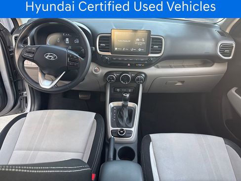 Certified 2025 Hyundai Venue SEL FWD image 19