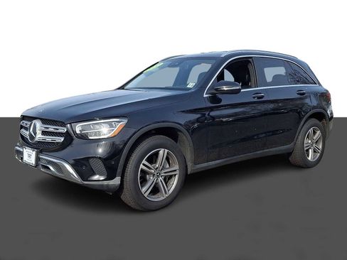 Used 2022 Mercedes-Benz GLC 300 4MATIC image 3