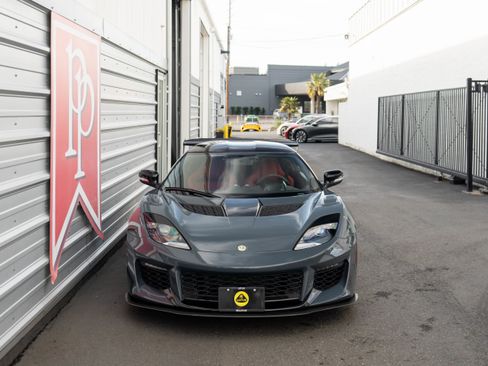 Used 2020 Lotus Evora image 32