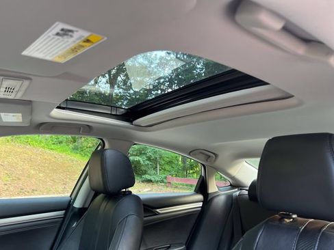 Used 2016 Honda Civic EX-L image 17