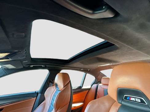 Used 2023 BMW M5 image 23