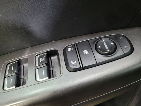 Used 2022 Kia Sportage LX AWD/4WD image 27