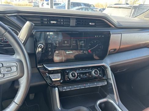 Used 2025 GMC Sierra 3500 Denali Ultimate image 25