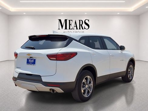 Used 2025 Chevrolet Blazer LT FWD image 5