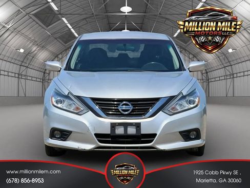 Used 2017 Nissan Altima 2.5 SV FWD image 4