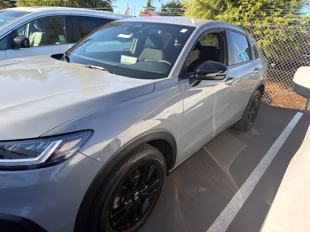Certified 2026 Honda HR-V Sport image 3