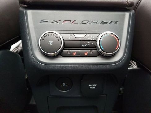 New 2025 Ford Explorer Platinum w/ Ultimate Package image 12