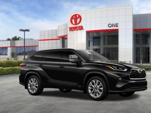 New 2026 Toyota Highlander Limited AWD/4WD image 17