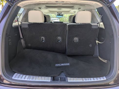 Used 2024 Hyundai Palisade Calligraphy image 13