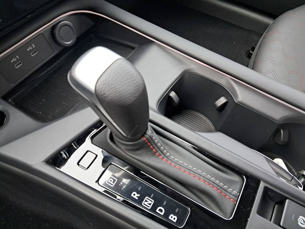 New 2026 Nissan Sentra SR w/ SR Premium Package FWD image 25