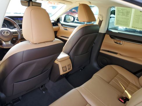Used 2017 Lexus ES 350 image 12
