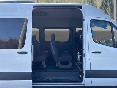 Used 2025 Mercedes-Benz Sprinter 2500 image 10