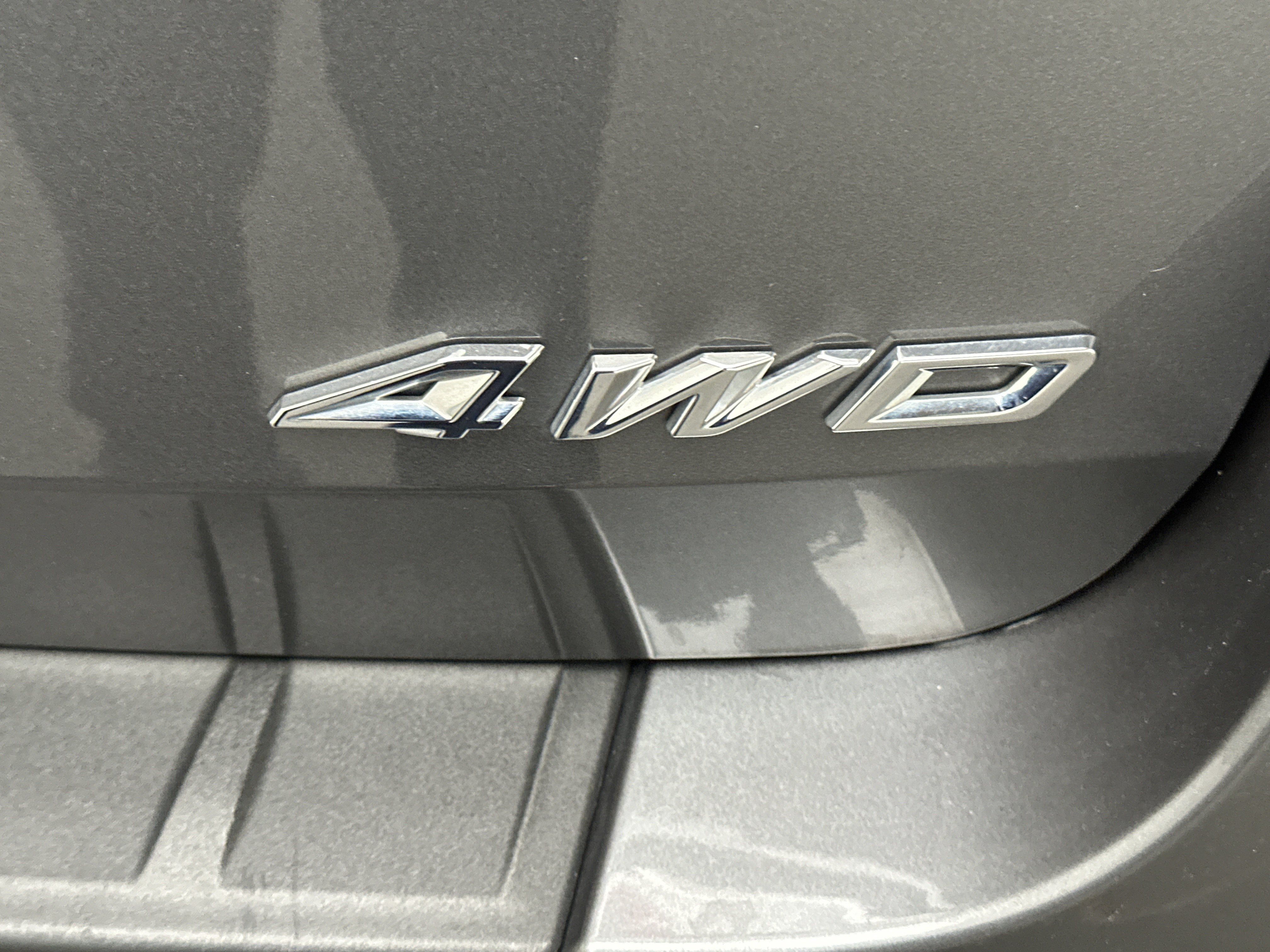 Used 2025 Ford Explorer ST-Line w/ ST-Line Street Pack AWD/4WD image 15