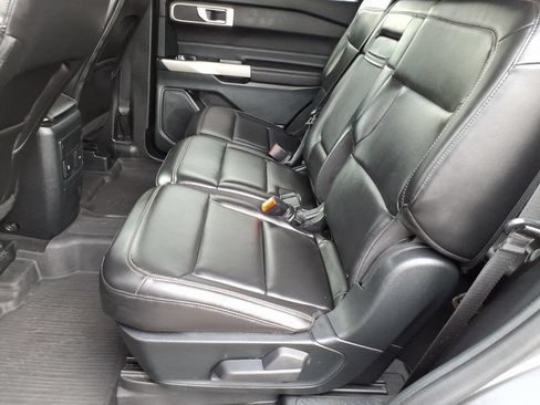 Certified 2023 Ford Explorer XLT w/ Equipment Group 202A AWD/4WD image 12