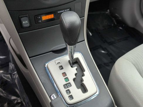 Used 2010 Toyota Corolla image 26