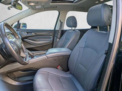 Used 2019 Buick Enclave Essence FWD image 13