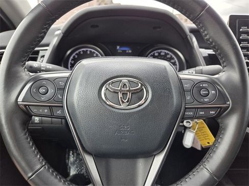 Used 2024 Toyota Camry SE image 21