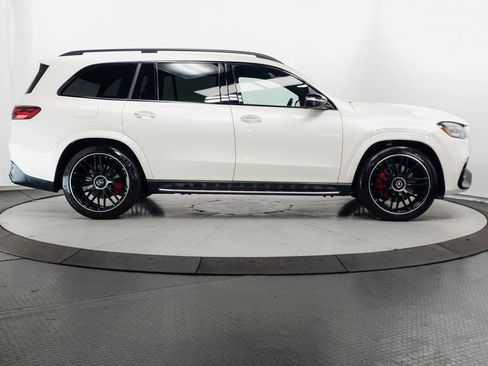 Used 2024 Mercedes-Benz GLS 63 AMG 4MATIC image 37