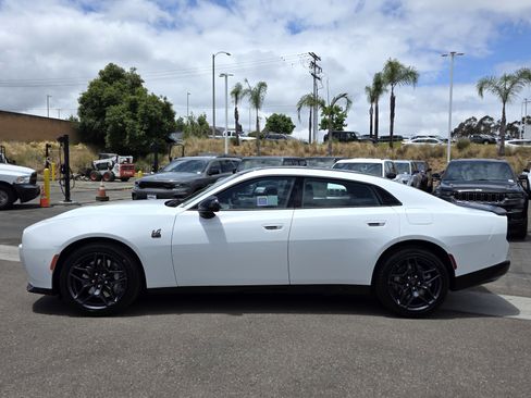 New 2026 Dodge Charger Scat Pack w/ Blacktop Package AWD/4WD image 2