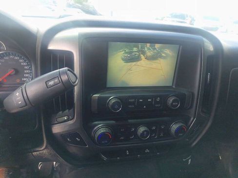 Used 2018 Chevrolet Silverado 1500 LT w/ All Star Edition image 22